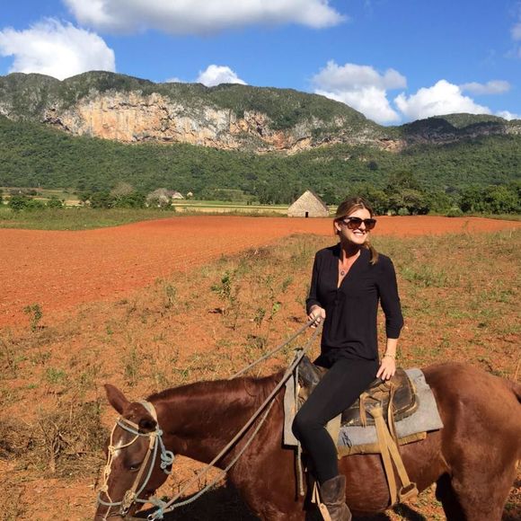 Meet your Posher, Katie - Picture 1 of 1